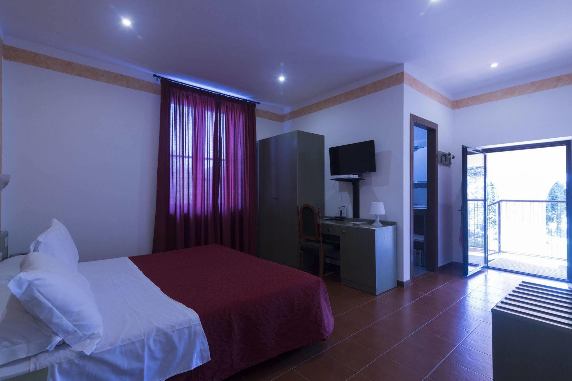 Hotel Villa Del Cardinale Norma Ngoại thất bức ảnh